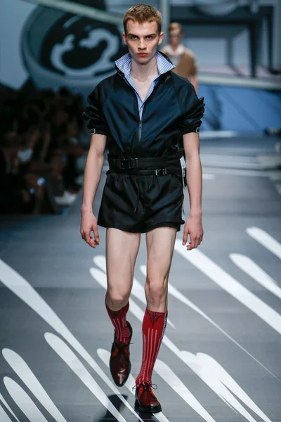Look 5